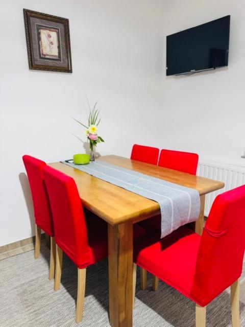 Apartments Paradise Licko Petrovo Selo Екстер'єр фото